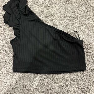 SHEIN Black Ribbed One-Shoulder Crop Top with Ruffle Strap